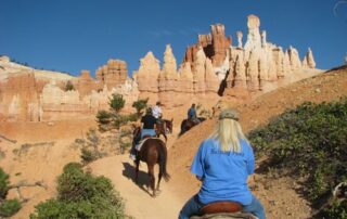 Mule riding on gal's trip to Bryce Canyon, Utah