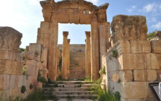 Tour the Jerash Ruins with fellow women travelers on a trip to Jordan with Canyon Calling