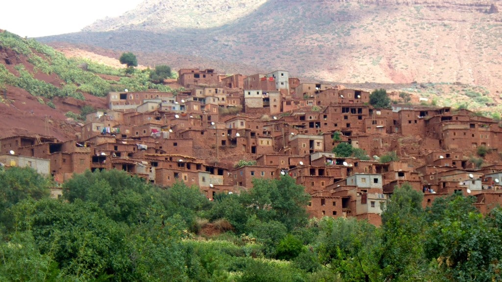 Tour Ait Ben Haddou, Morocco with fellow women travelers