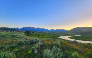 Beautiful scenic view of colorful Idaho: Explore the mountains and rivers of ID with fellow women travelers